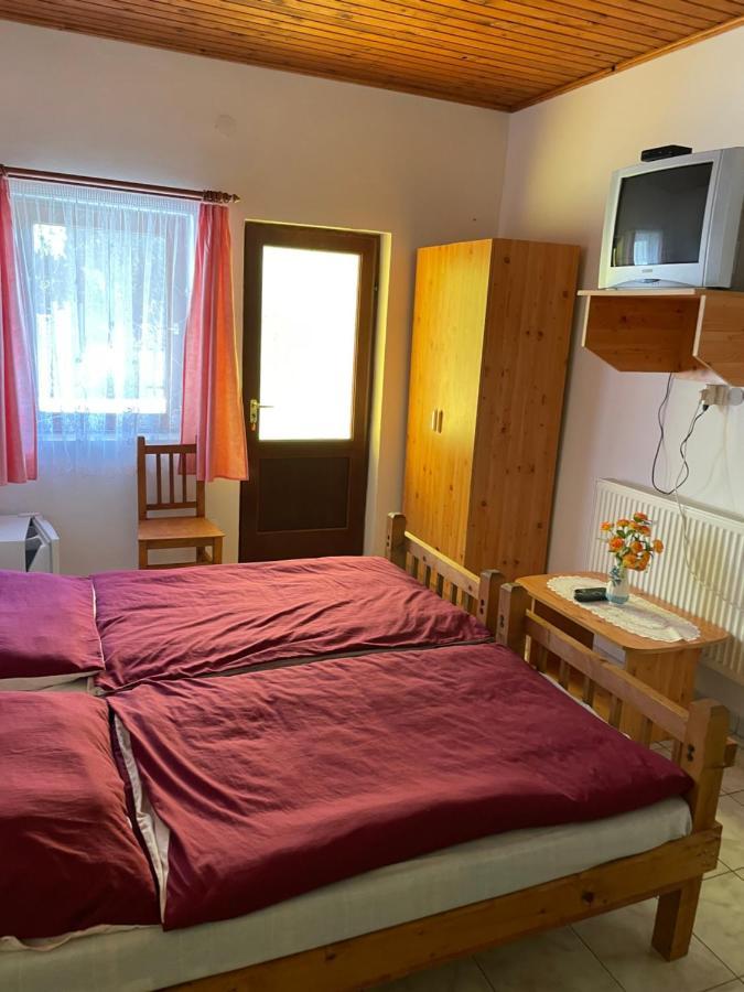Zsuzsa Apartman Daire Poroszló Dış mekan fotoğraf